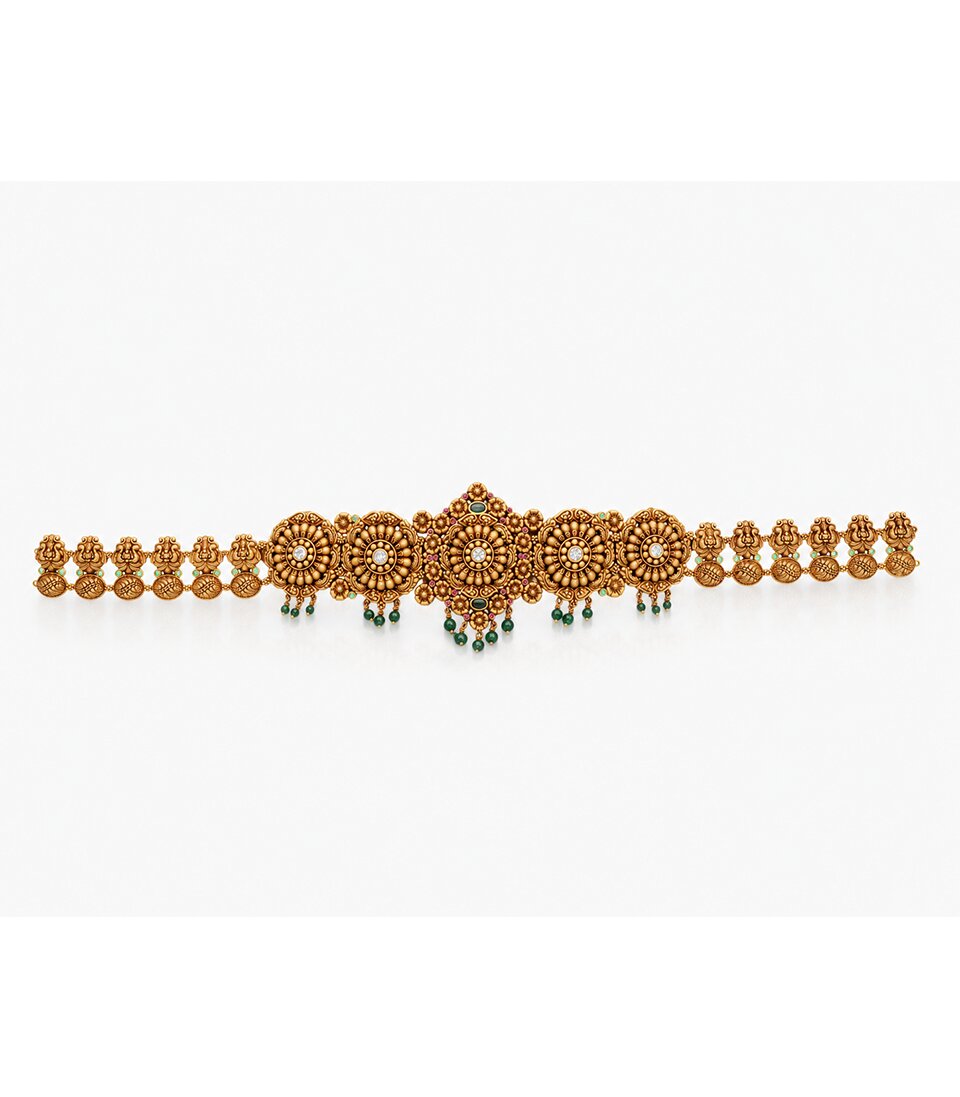 Antique-Finish Floral Vaddanam Featuring Concentric Medallion Motifs